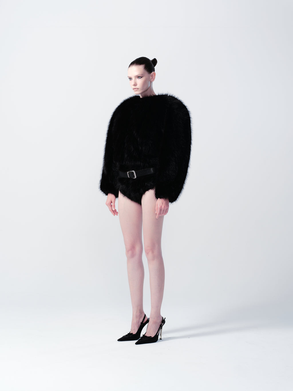 BIG ROUND SHOULDER FUR COAT WITH ATTACHABLE HIGH COLLAR