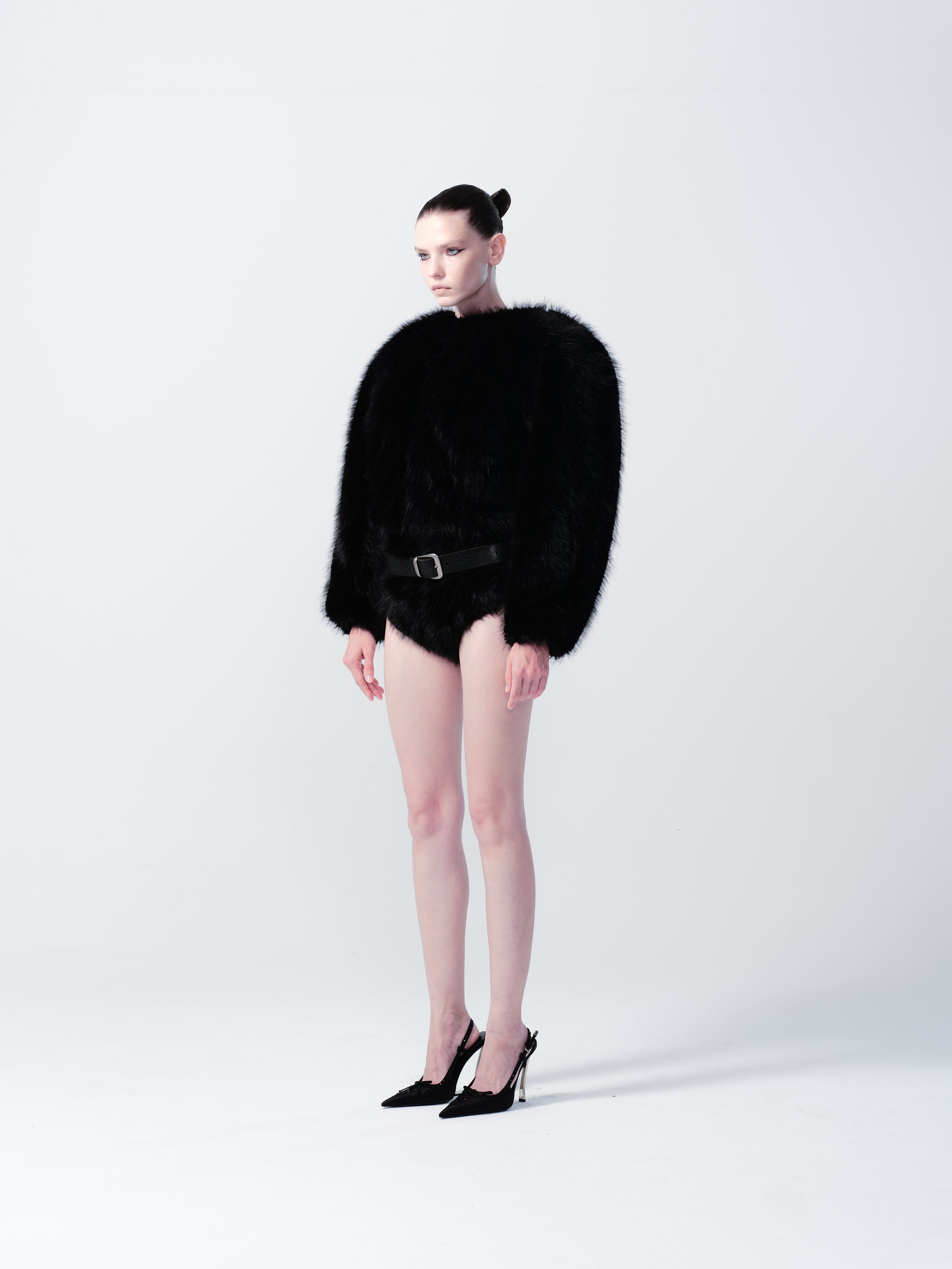 BIG ROUND SHOULDER FUR COAT WITH ATTACHABLE HIGH COLLAR