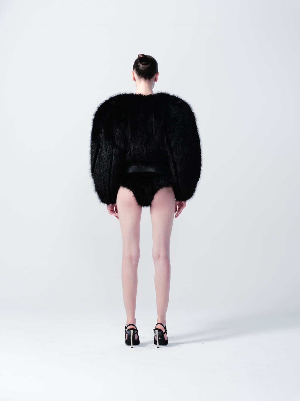 BIG ROUND SHOULDER FUR COAT WITH ATTACHABLE HIGH COLLAR