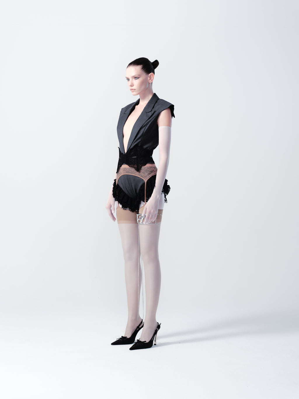STANDING LAPELS BODYSUIT WITH LACE RUFFLES IN THIN STRIPED SUIT