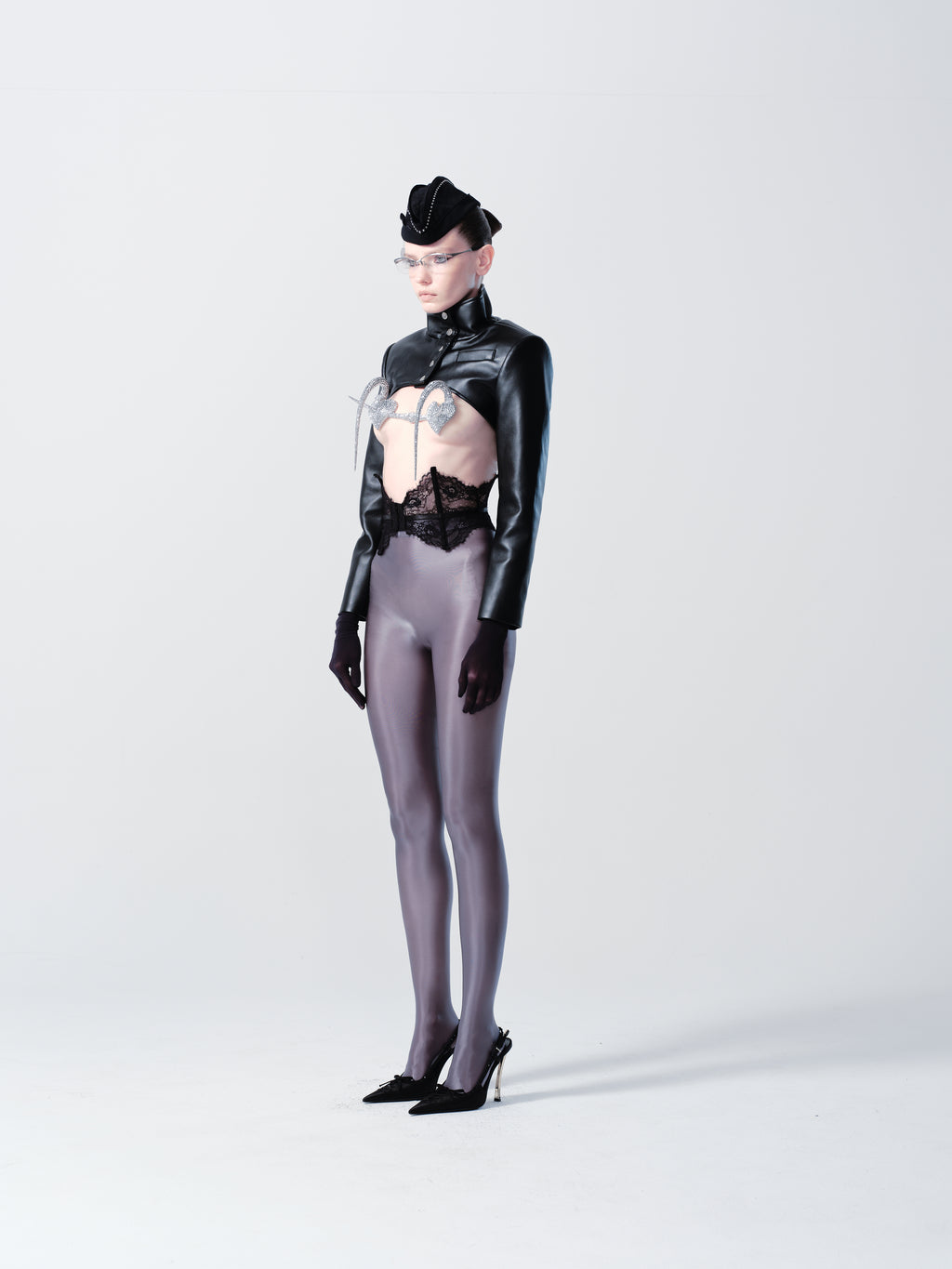 CROPPED CHEST REVEAL LEATHER JACKET