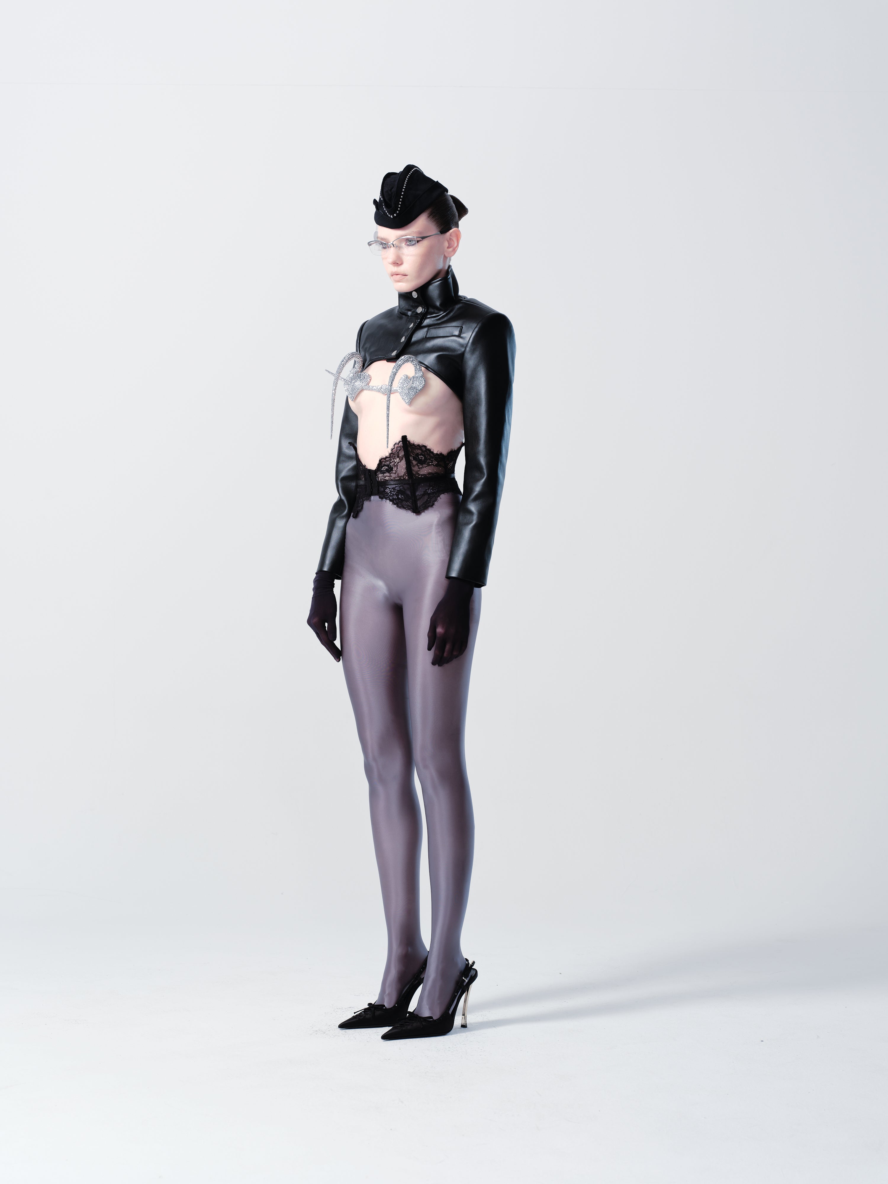 CROPPED CHEST REVEAL LEATHER JACKET