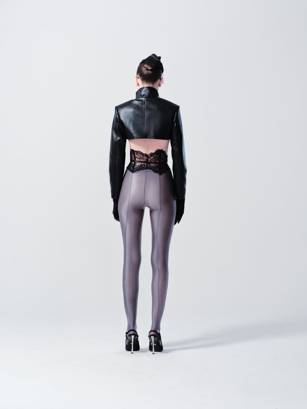 CROPPED CHEST REVEAL LEATHER JACKET